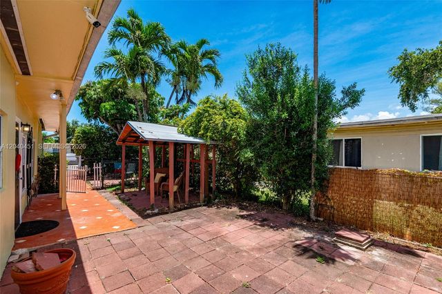 259 NE 111th St, Miami, FL 33161