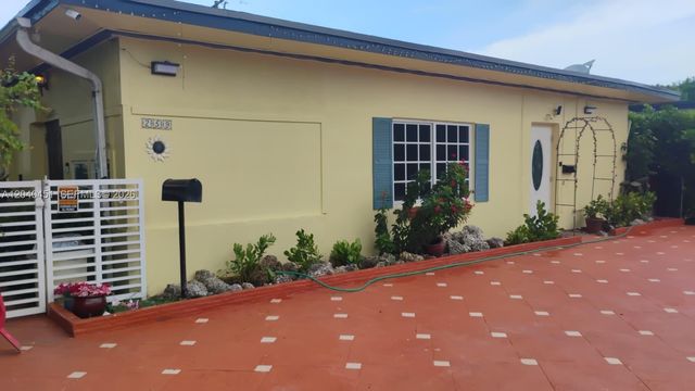 259 NE 111th St, Miami, FL 33161