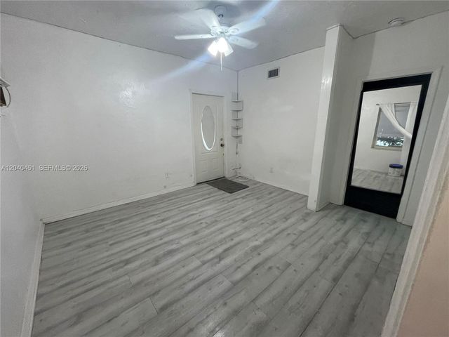 259 NE 111th St, Miami, FL 33161