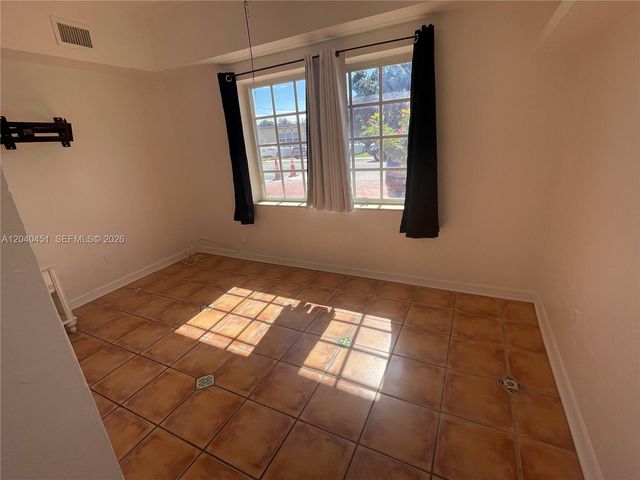 259 NE 111th St, Miami, FL 33161