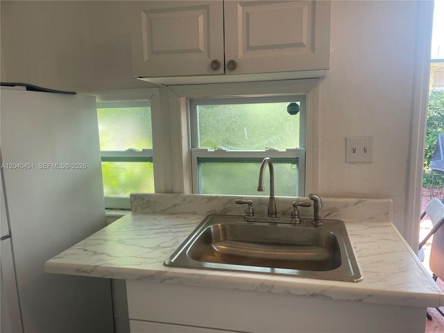 259 NE 111th St, Miami, FL 33161
