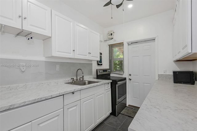 259 NE 111th St, Miami, FL 33161