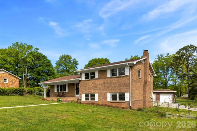 2200 Simmons Street, Gastonia, NC 28052