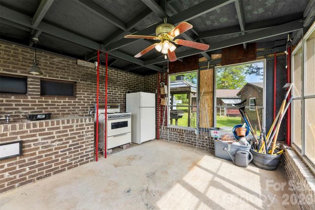 2200 Simmons Street, Gastonia, NC 28052