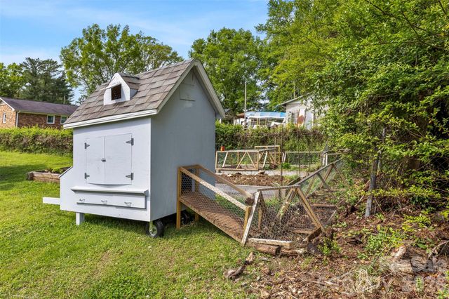 2200 Simmons Street, Gastonia, NC 28052