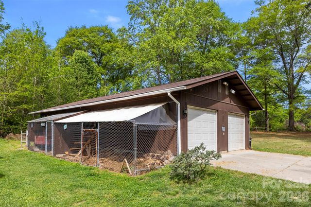 2200 Simmons Street, Gastonia, NC 28052