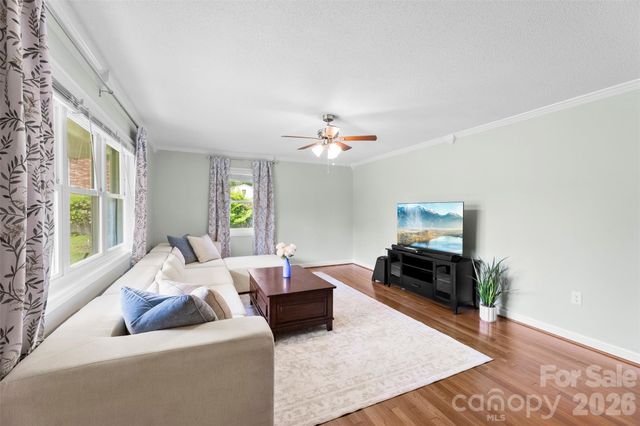 2200 Simmons Street, Gastonia, NC 28052