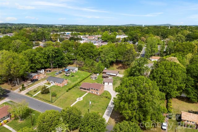 2200 Simmons Street, Gastonia, NC 28052