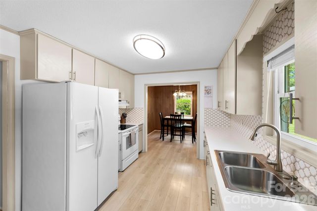 2200 Simmons Street, Gastonia, NC 28052