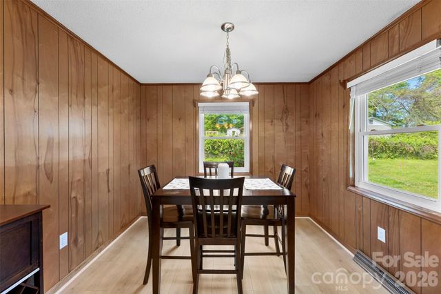 2200 Simmons Street, Gastonia, NC 28052