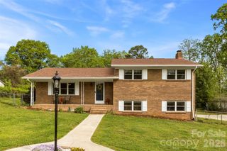 2200 Simmons Street, Gastonia, NC 28052