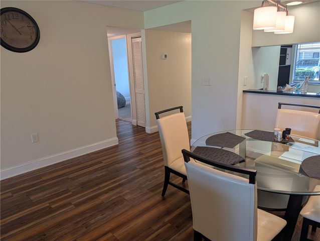 209 MARY DRIVE 7, Oldsmar, FL 34677
