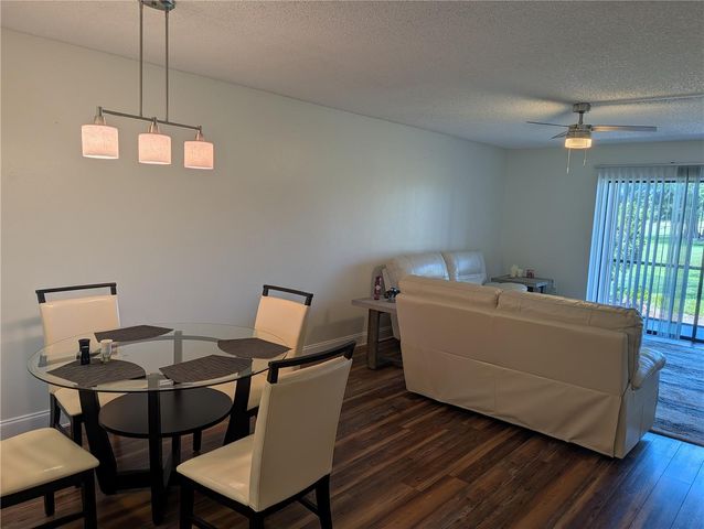 209 MARY DRIVE 7, Oldsmar, FL 34677