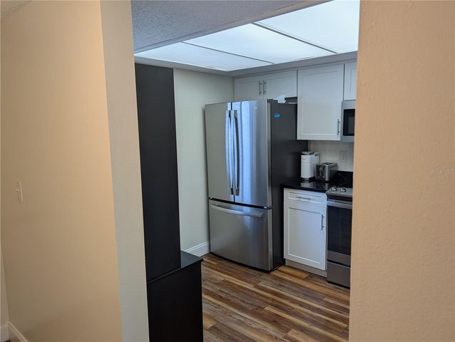209 MARY DRIVE 7, Oldsmar, FL 34677