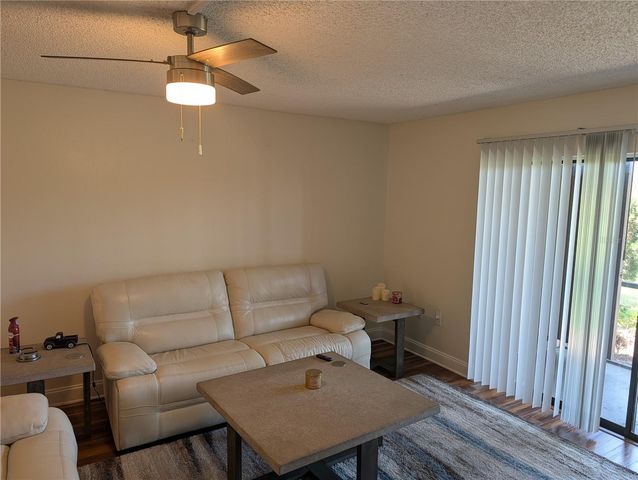 209 MARY DRIVE 7, Oldsmar, FL 34677