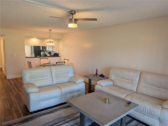 209 MARY DRIVE 7, Oldsmar, FL 34677