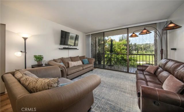 5555 Canyon Crest 2G, Riverside, CA 92507