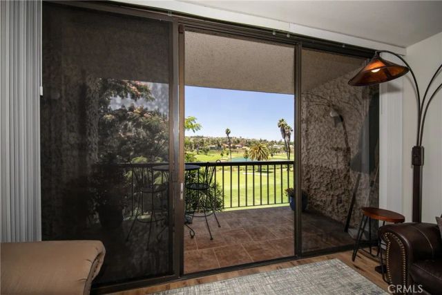 5555 Canyon Crest 2G, Riverside, CA 92507