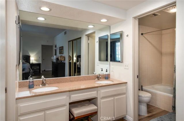 5555 Canyon Crest 2G, Riverside, CA 92507