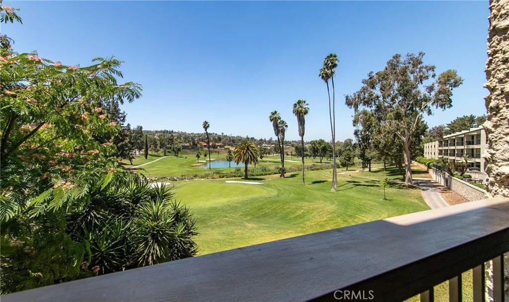 5555 Canyon Crest 2G, Riverside, CA 92507