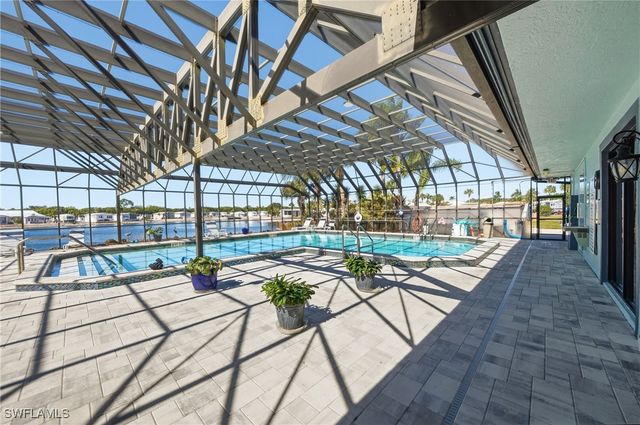 26 Bass LN, Naples, FL 34114