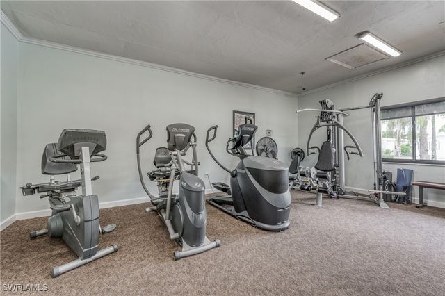 26 Bass LN, Naples, FL 34114