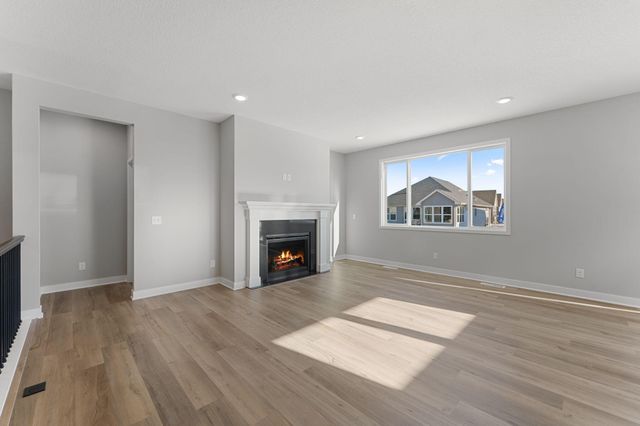 2173 Westpointe Drive, Hastings, MN 55033