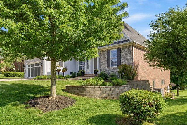 102 Cherry Hill Drive, Georgetown, KY 40324