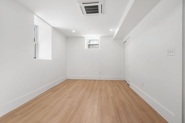 151 Townsend 2, Boston, MA 02121