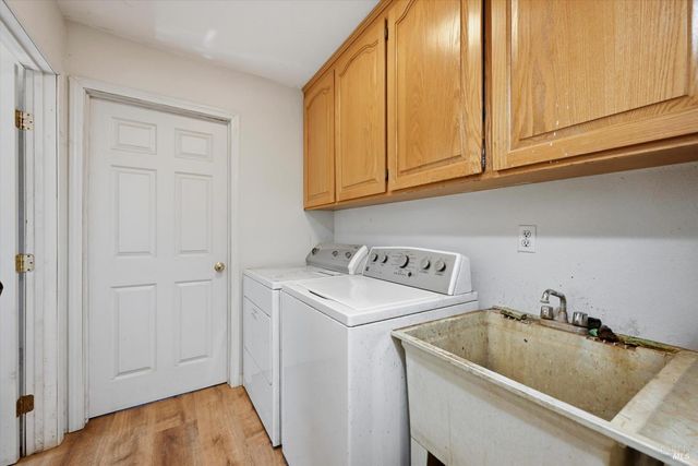 16965 Spruce Grove Rd, Hidden Valley Lake, CA 95467