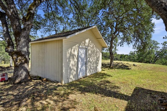 16965 Spruce Grove Rd, Hidden Valley Lake, CA 95467