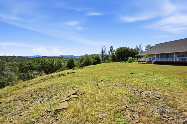16965 Spruce Grove Rd, Hidden Valley Lake, CA 95467