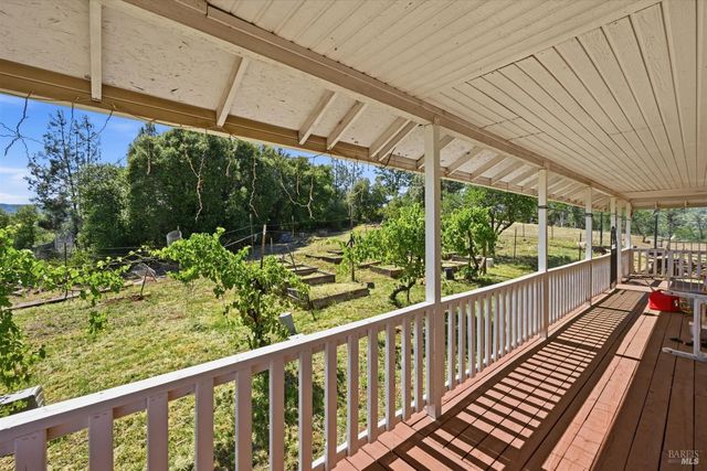 16965 Spruce Grove Rd, Hidden Valley Lake, CA 95467