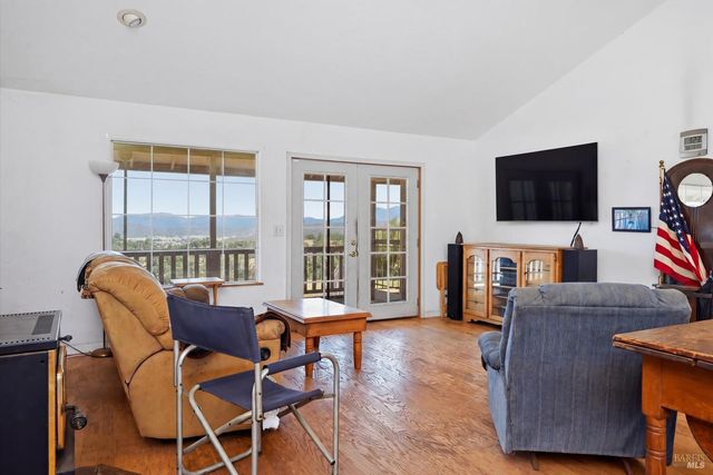 16965 Spruce Grove Rd, Hidden Valley Lake, CA 95467