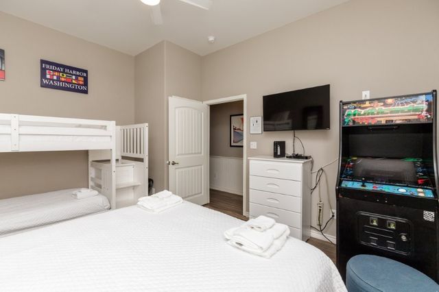 14914 Island Village Dr, Corpus Christi, TX 78418
