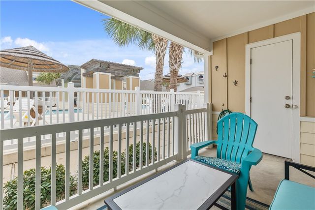 14914 Island Village Dr, Corpus Christi, TX 78418