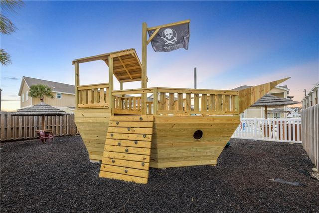 14914 Island Village Dr, Corpus Christi, TX 78418