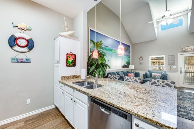 14914 Island Village Dr, Corpus Christi, TX 78418