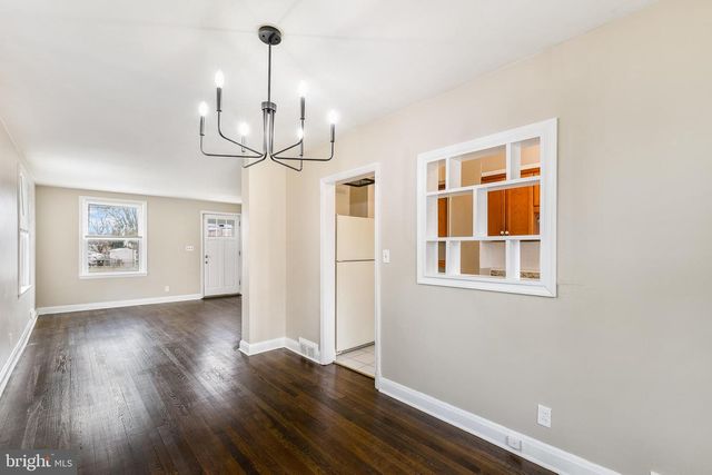 8423 WATER OAK, Parkville, MD 21234