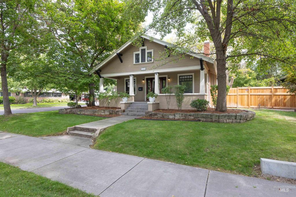 1820 N Harrison Blvd, Boise, ID 83702