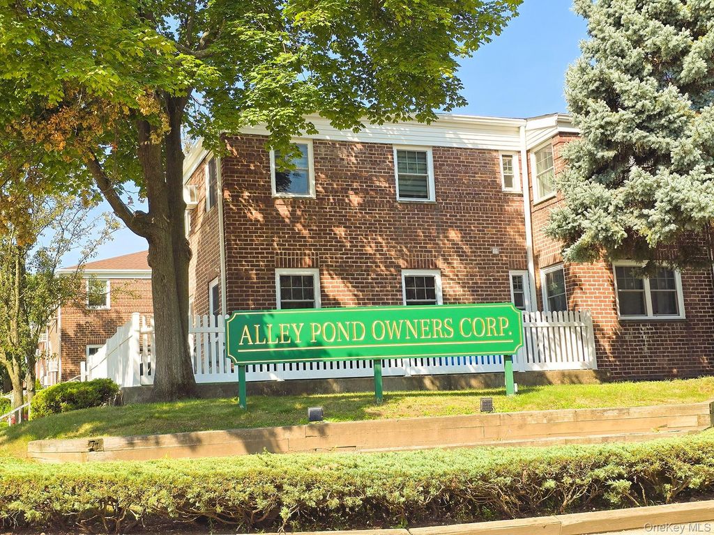 229-28 Kingsbury Avenue B, Bayside, NY 11364 — exterior