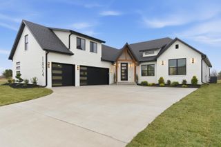 1874 E Cobblestone Drive, Ozark, MO 65721