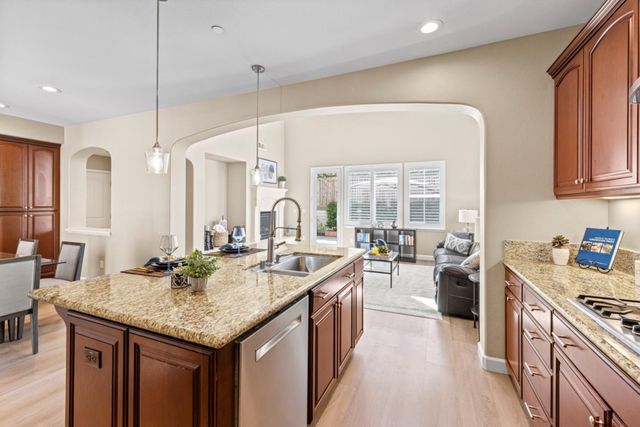 2852 Taymouth Way, Gilroy, CA 95020