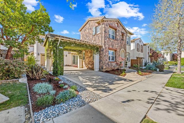 2852 Taymouth Way, Gilroy, CA 95020