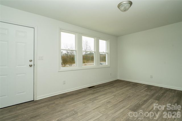 421 Pineville Road, Darlington, SC 29532