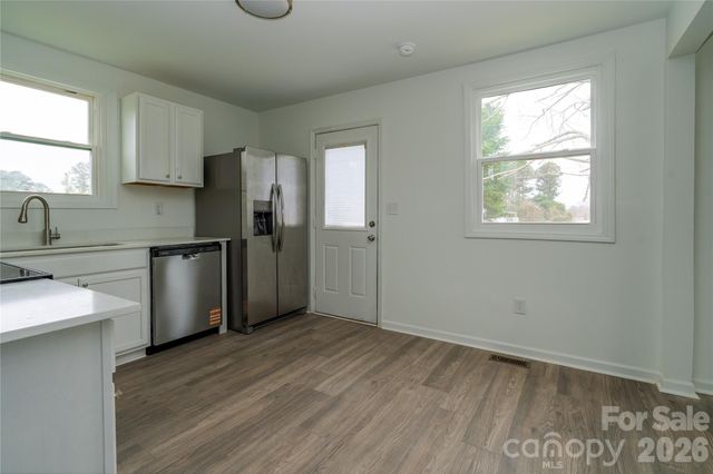 421 Pineville Road, Darlington, SC 29532