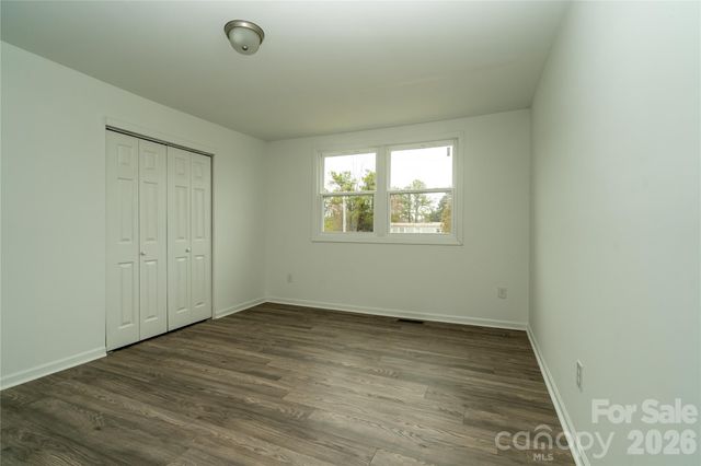 421 Pineville Road, Darlington, SC 29532