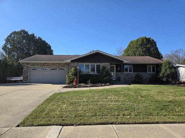 7003 Park Circle, Middleton, WI 53562
