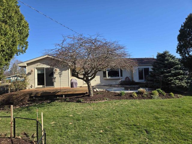 7003 Park Circle, Middleton, WI 53562