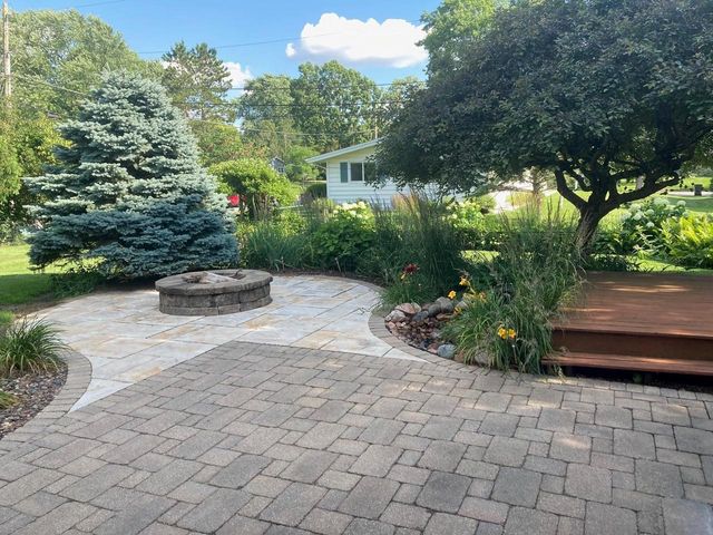 7003 Park Circle, Middleton, WI 53562